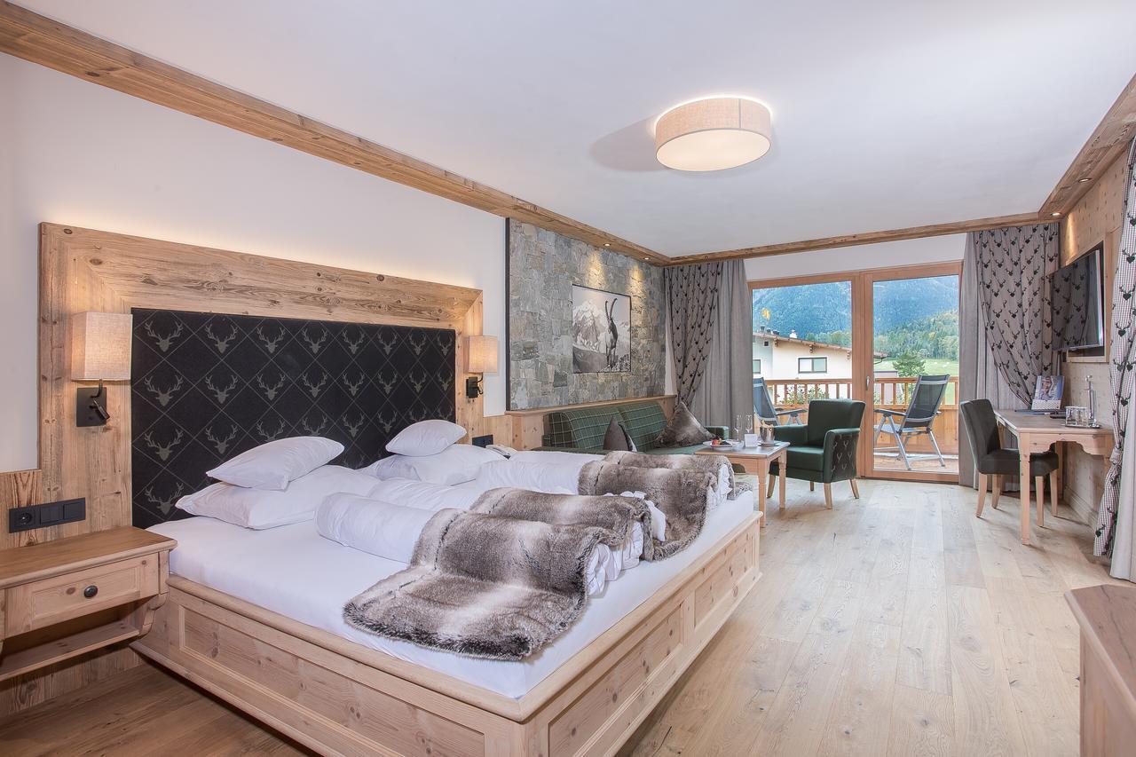 Verwoehnhotel Kristall ペルティサウ エクステリア 写真